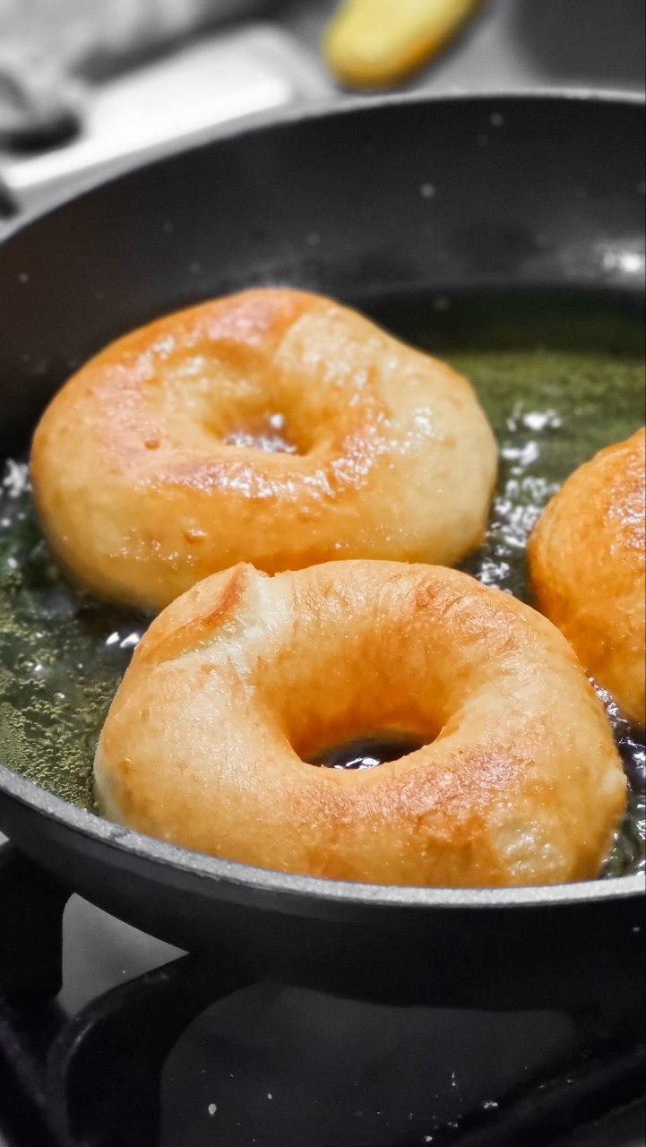 photo_5818972781436583642_y