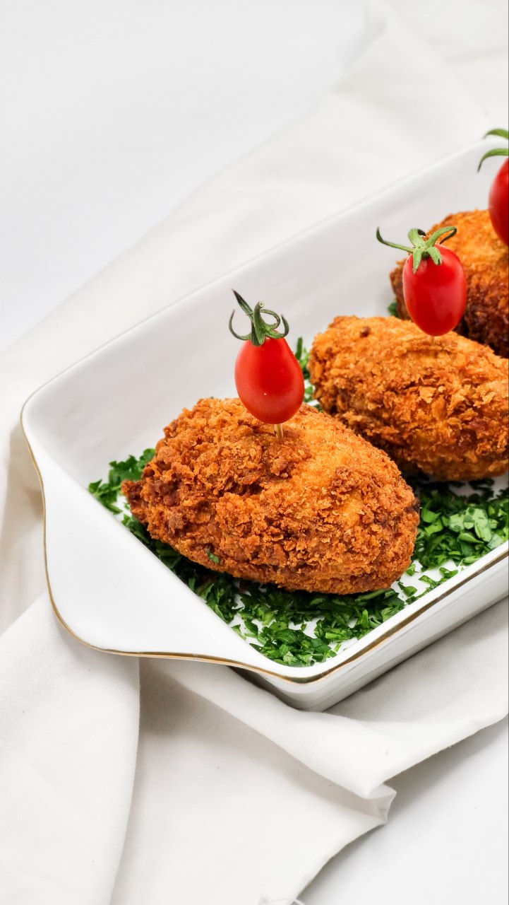 photo_5818972781436583687_y