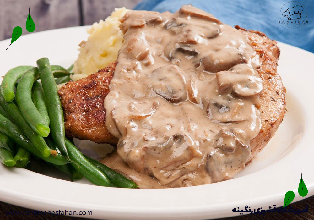 استیک مرغ با سس قارچ فوری
