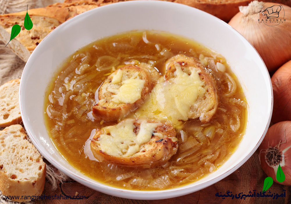 سوپ پیاز فرانسوی